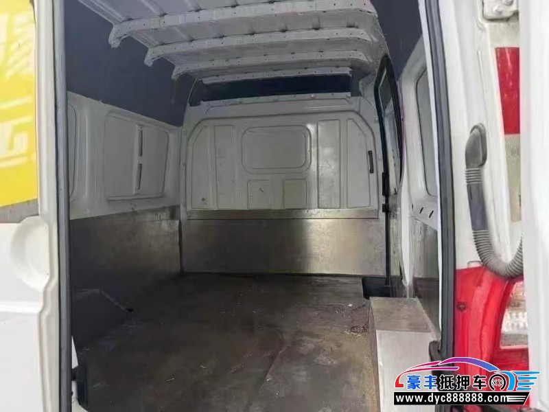 24年福田图雅诺轿车抵押车出售