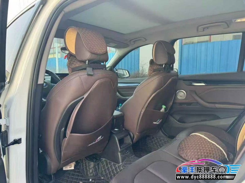 22年宝马X1轿车抵押车出售