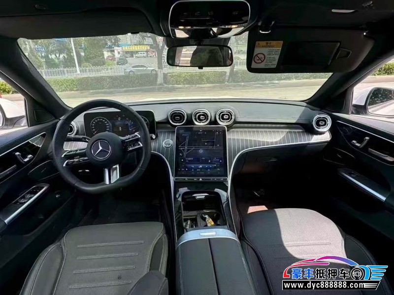 24年奔驰C轿车抵押车出售