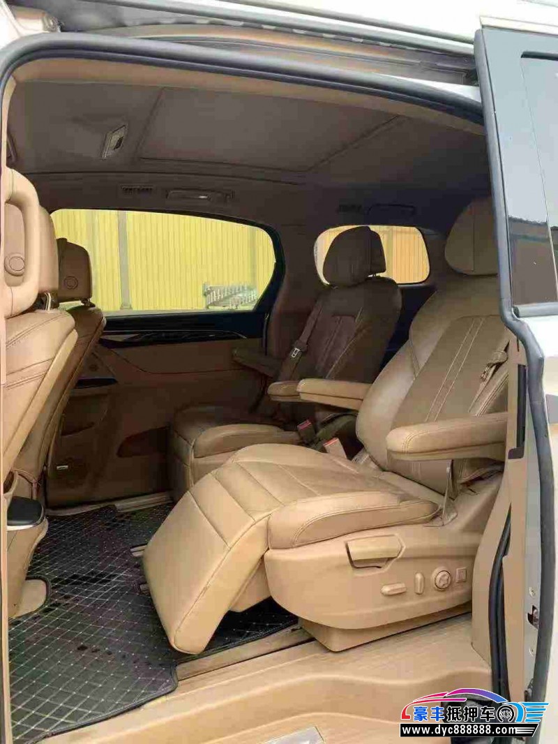 17年别克GL8MPV抵押车出售