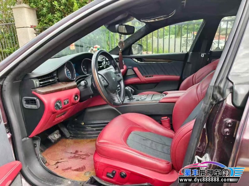 19年玛莎拉蒂总裁轿车抵押车出售