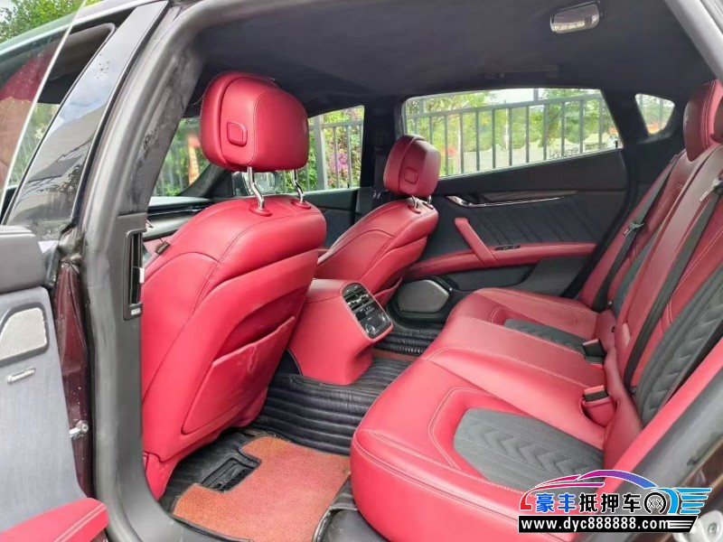 19年玛莎拉蒂总裁轿车抵押车出售