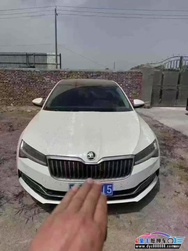 抵押车出售24年斯柯达速派轿车
