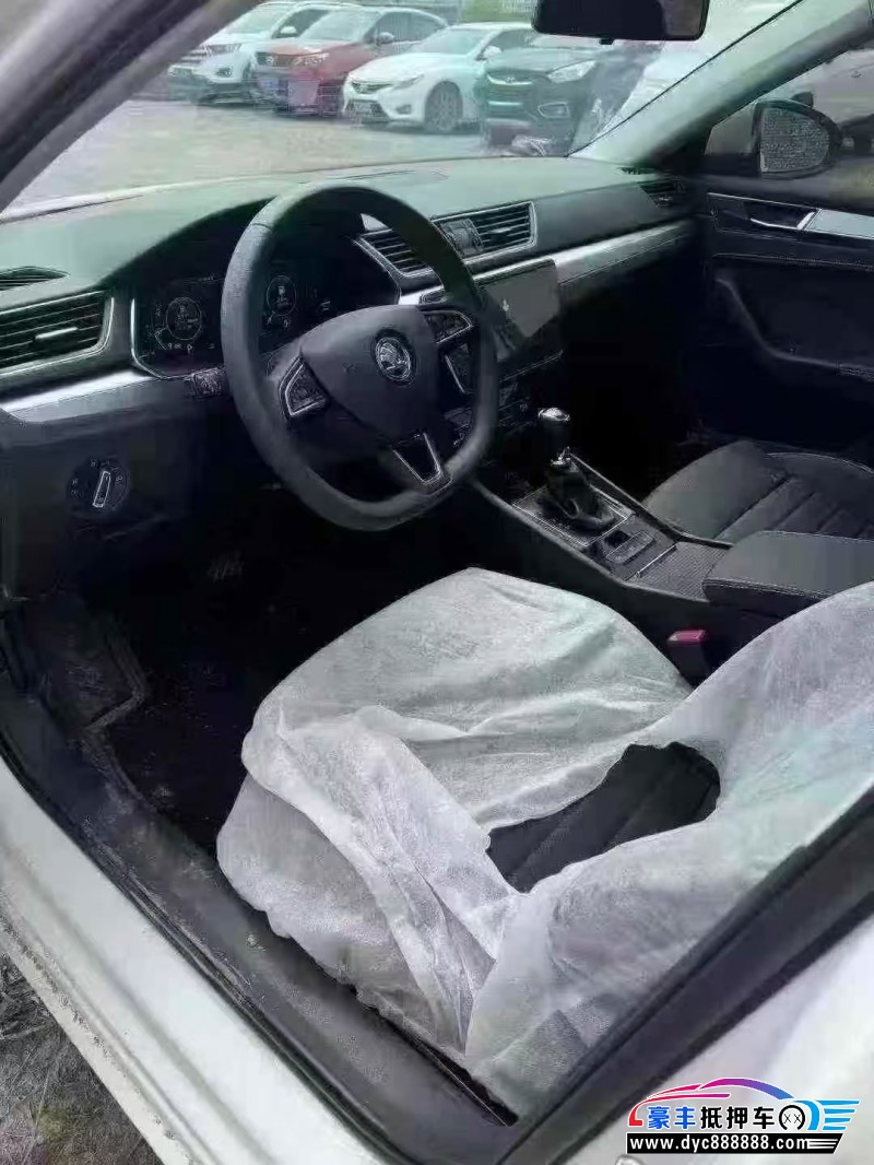 24年斯柯达速派轿车抵押车出售