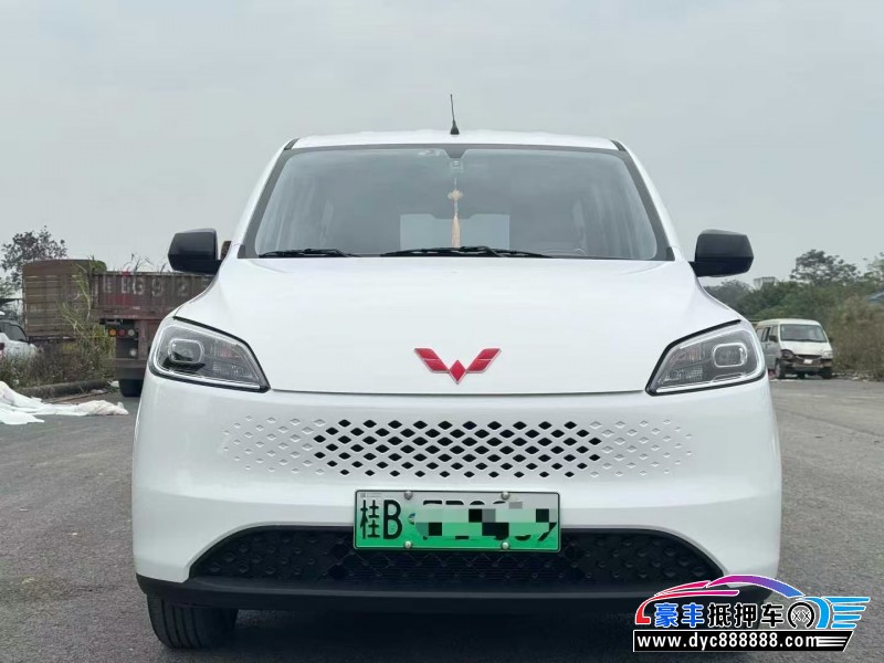 25年五菱五菱宏光S轿车