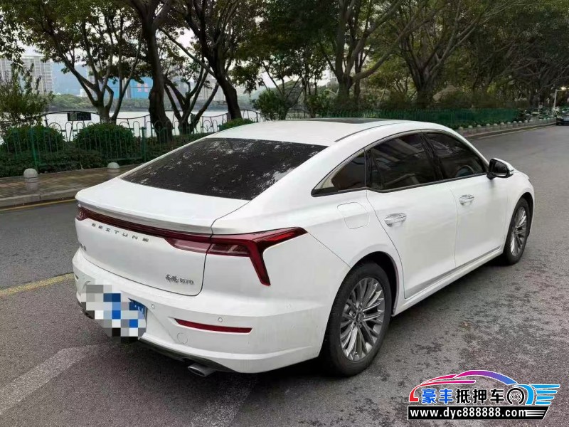 25年奔腾B70轿车抵押车出售