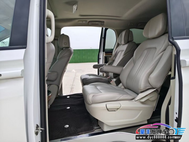 19年丰田兰德酷路泽（陆巡）轿车抵押车出售