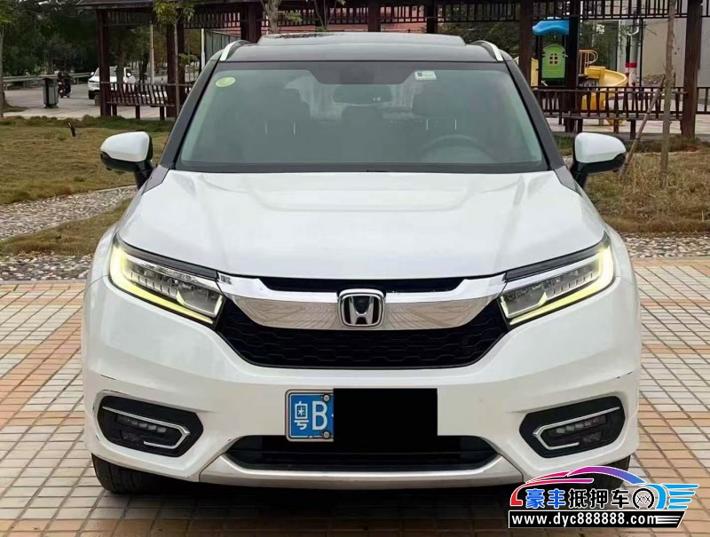 17年本田冠道轿车抵押车出售