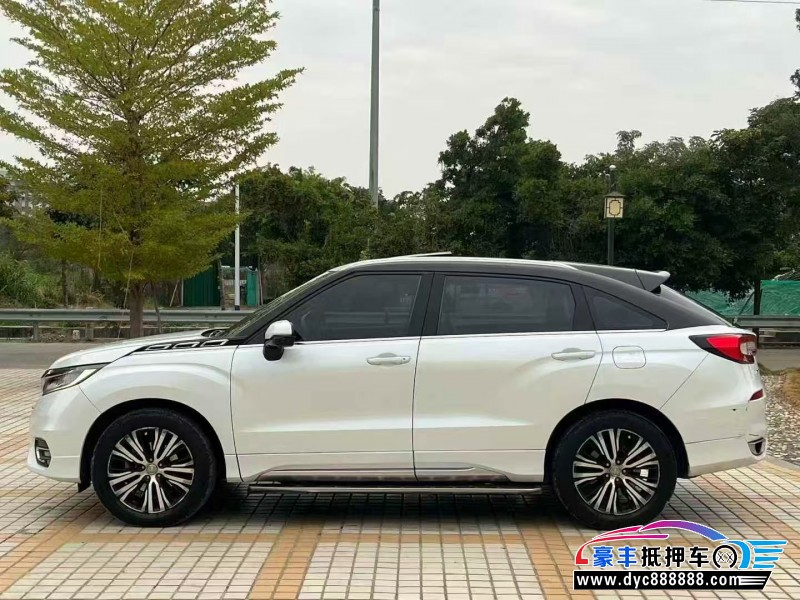 17年本田冠道轿车抵押车出售