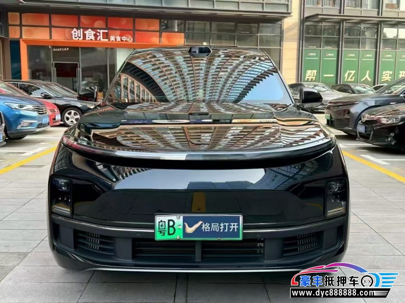 24年理想L8轿车抵押车出售