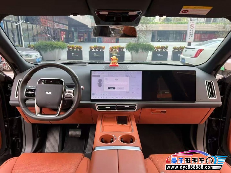 24年理想L8轿车抵押车出售