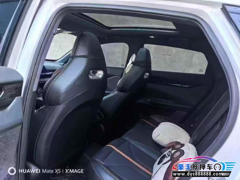 24年长安长安UNI轿车抵押车出售