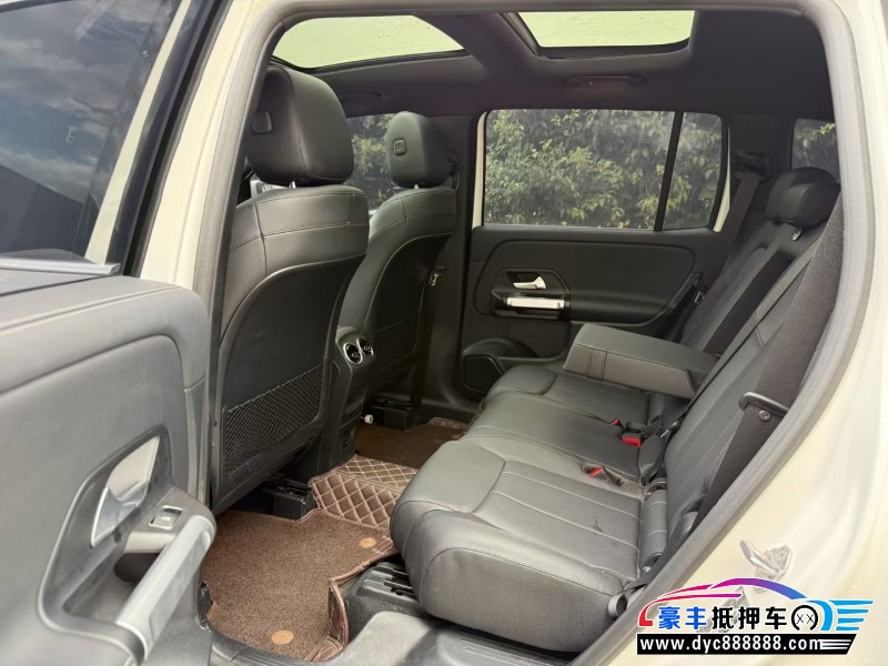 21年奔驰GLB轿车抵押车出售