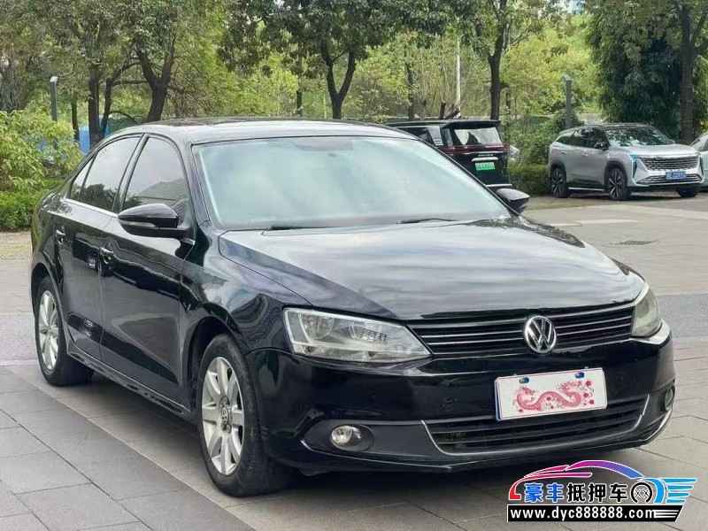 14年大众速腾轿车抵押车出售