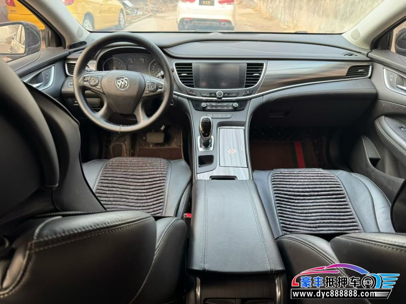 18年别克君越轿车抵押车出售