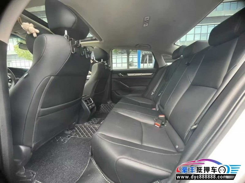 22年本田雅阁轿车抵押车出售