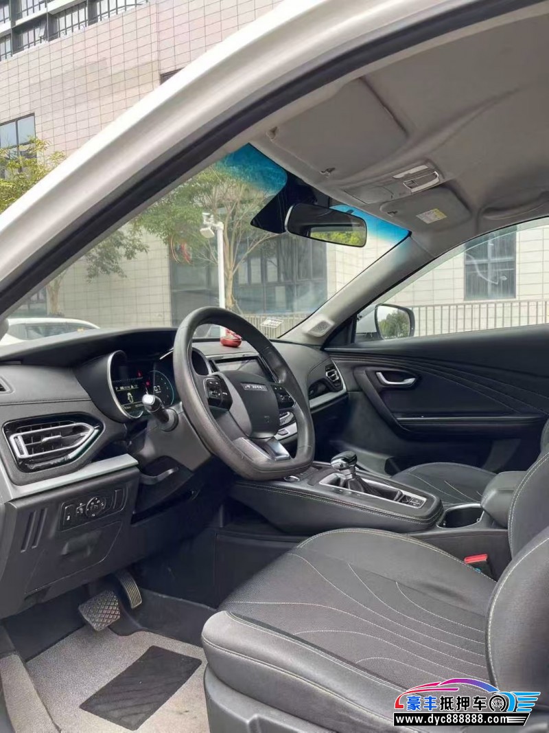 21年捷途X70轿车抵押车出售