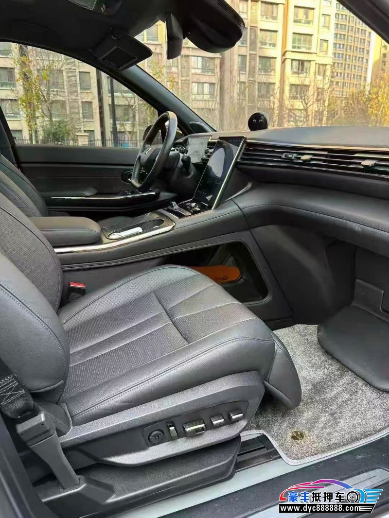 23年蔚来ES8轿车抵押车出售