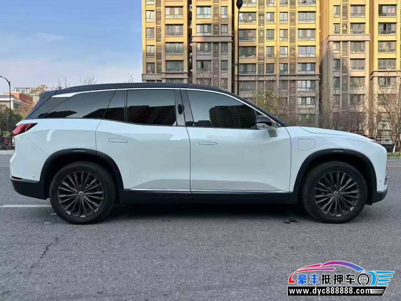 23年蔚来ES8轿车抵押车出售