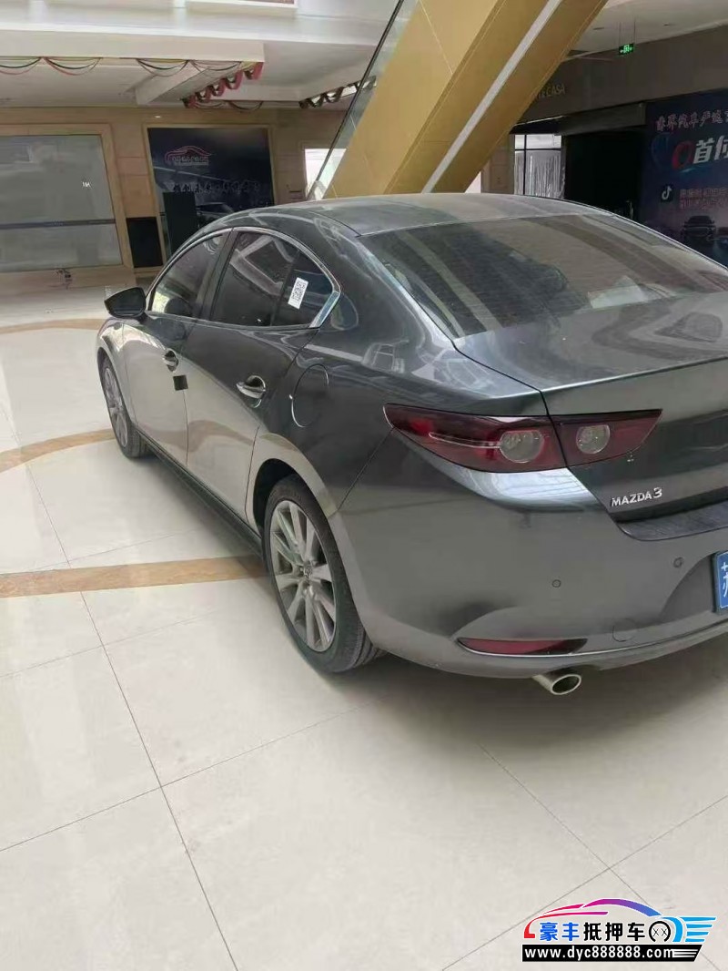 25年马自达3 Axela昂克赛拉轿车抵押车出售
