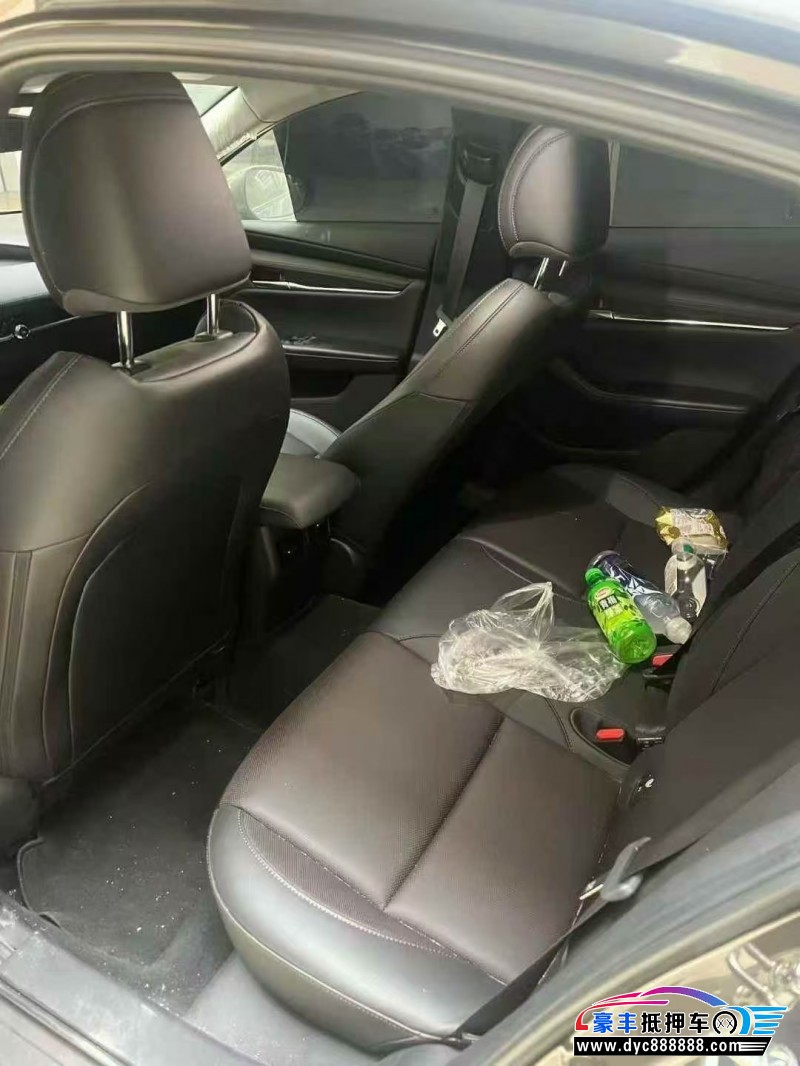 25年马自达3 Axela昂克赛拉轿车抵押车出售