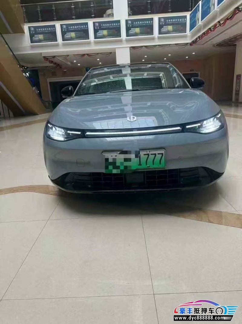 24年零跑c01轿车抵押车出售