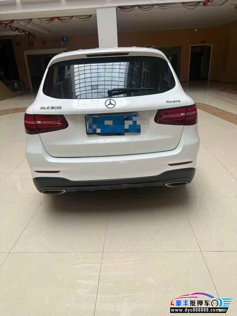 17年奔驰GLC轿车抵押车出售