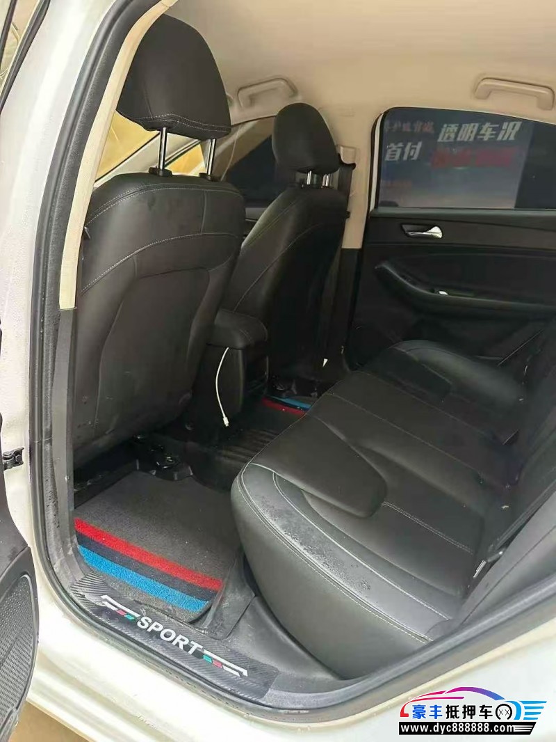 23年奇瑞艾瑞泽5轿车抵押车出售