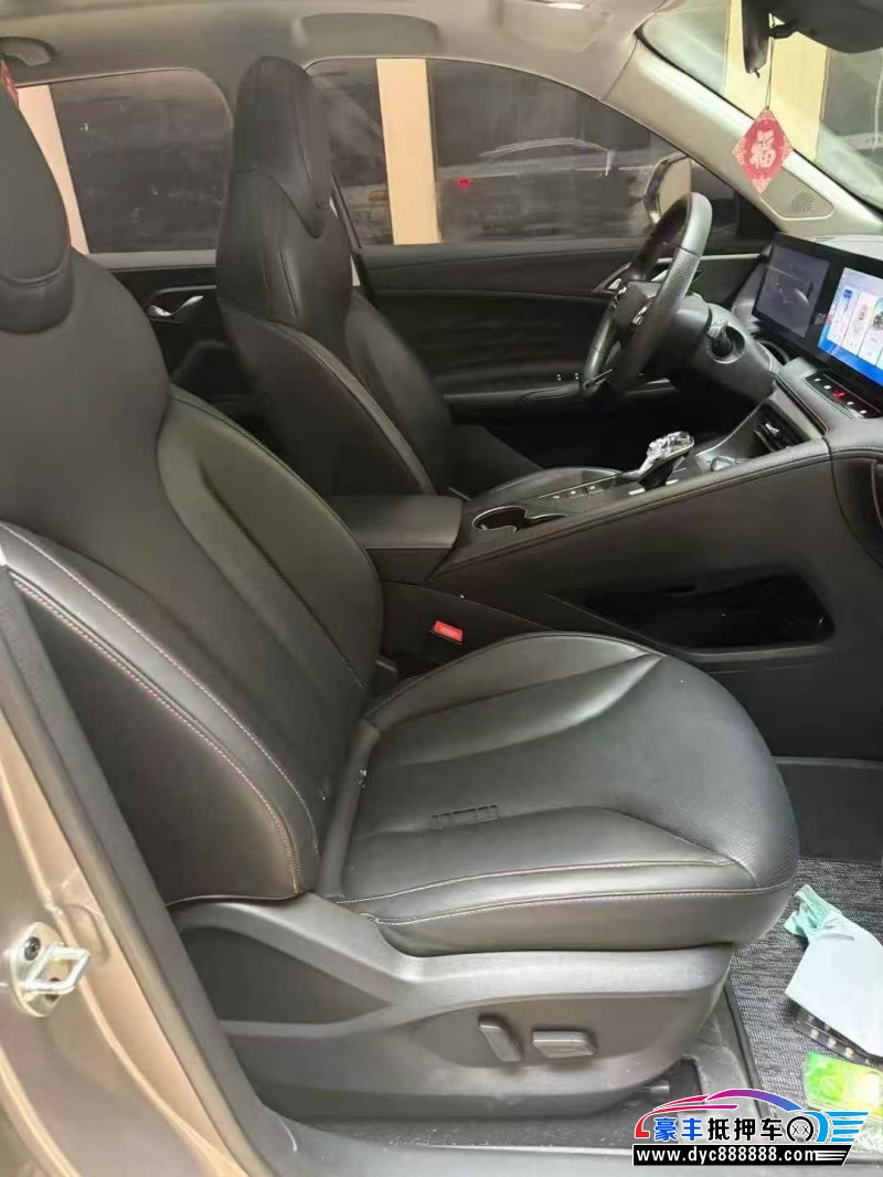 24年荣威ERX5轿车抵押车出售