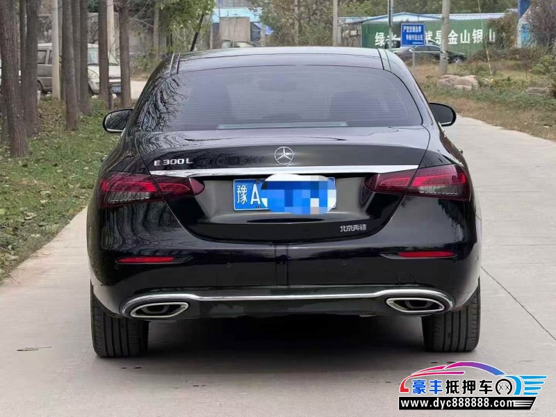 22年奔驰E轿车抵押车出售