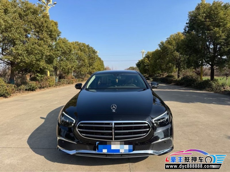 23年奔驰E轿车抵押车出售