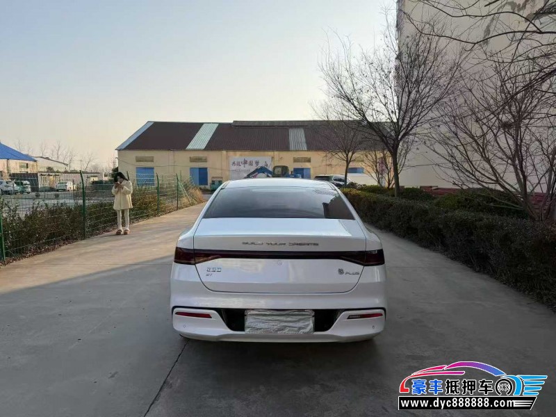 22年比亚迪秦轿车抵押车出售