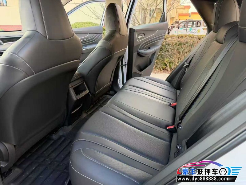 25年启辰大V轿车抵押车出售