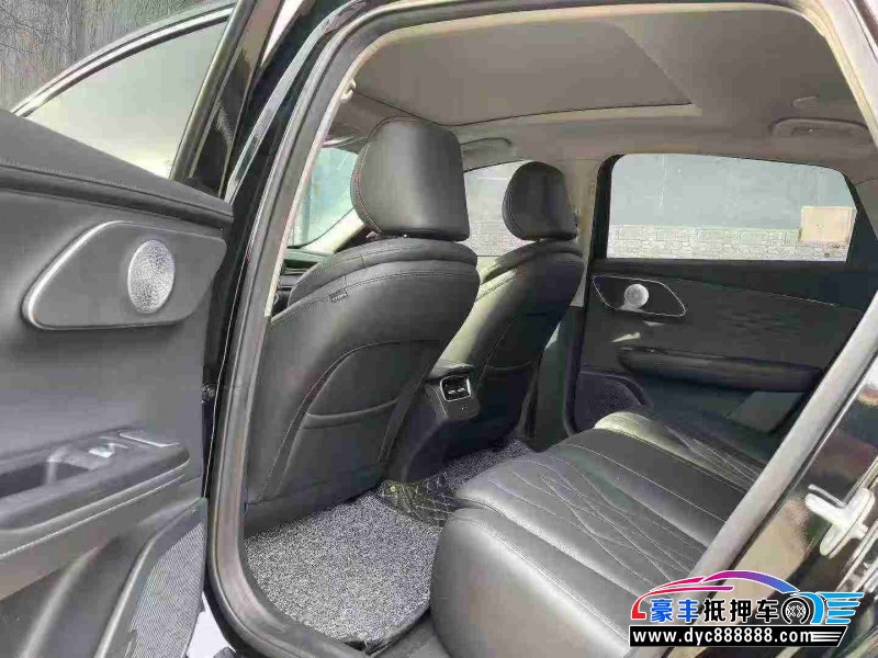 25年奇瑞风云轿车抵押车出售