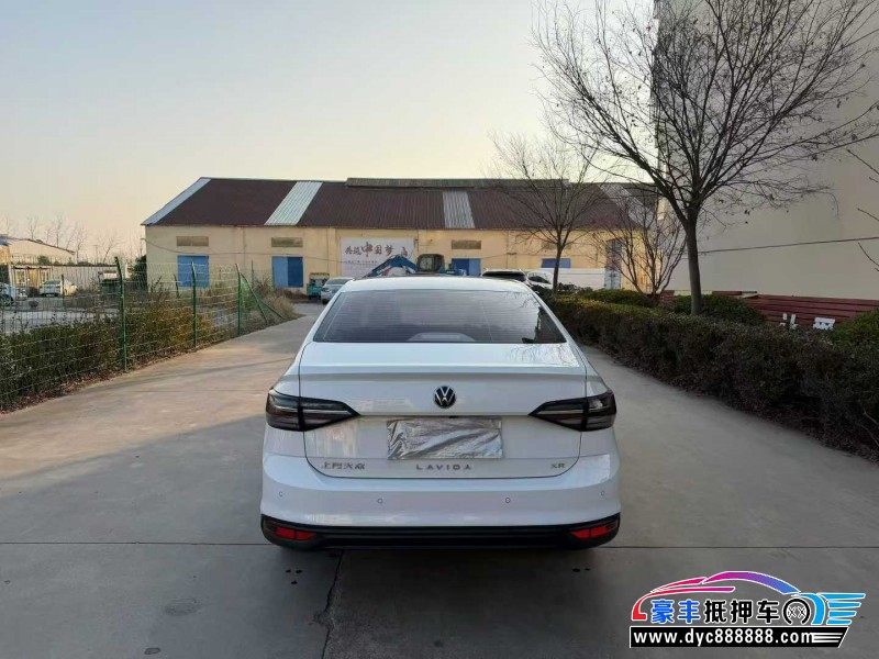 25年大众朗逸轿车抵押车出售