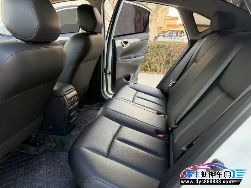 24年日产轩逸轿车抵押车出售