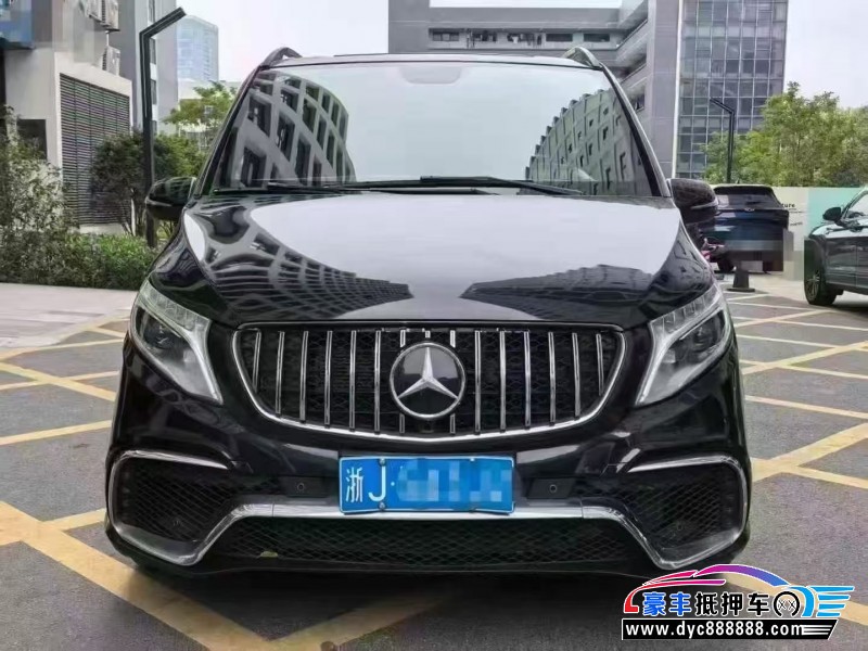 19年奔驰威霆轿车抵押车出售