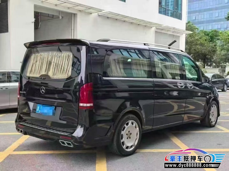 19年奔驰威霆轿车抵押车出售