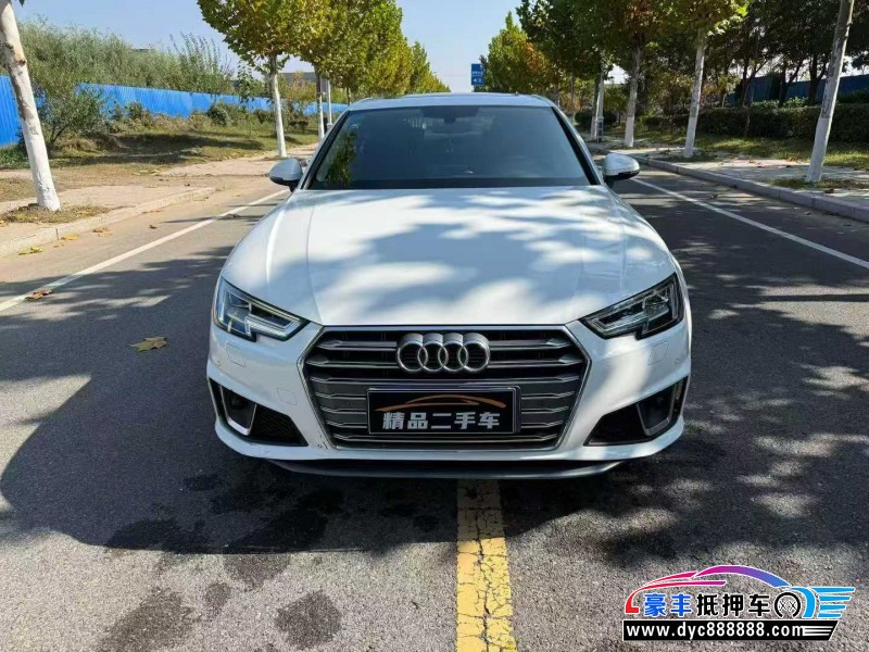 抵押车出售19年奥迪A4L轿车