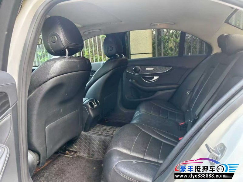 17年奔驰C轿车抵押车出售