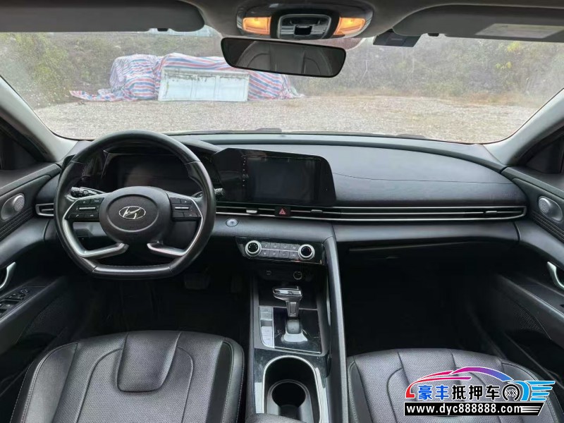 22年现代伊兰特轿车抵押车出售