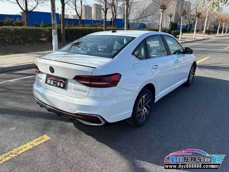 25年大众朗逸轿车抵押车出售