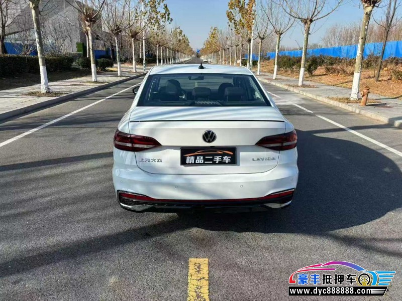 25年大众朗逸轿车抵押车出售