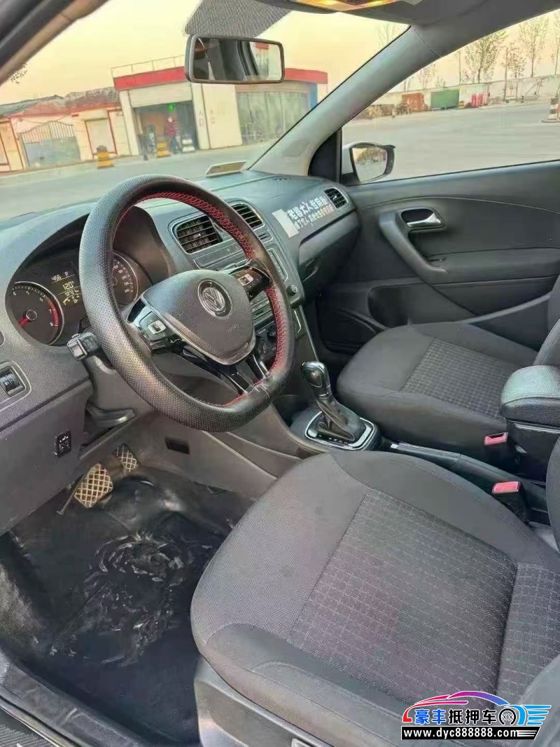 17年大众polo轿车抵押车出售