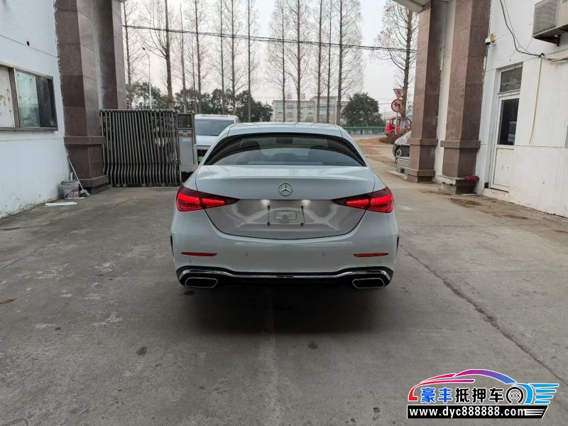 22年奔驰C轿车抵押车出售