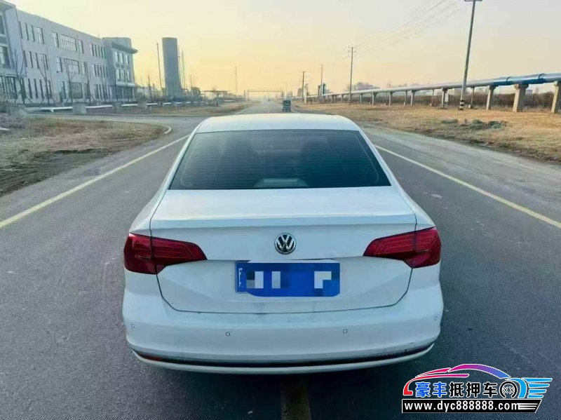 17年大众宝来轿车抵押车出售