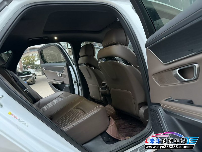 20年比亚迪汉轿车抵押车出售