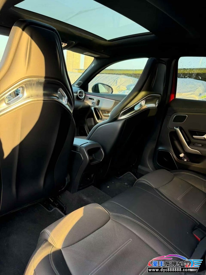 23年奔驰A轿车抵押车出售