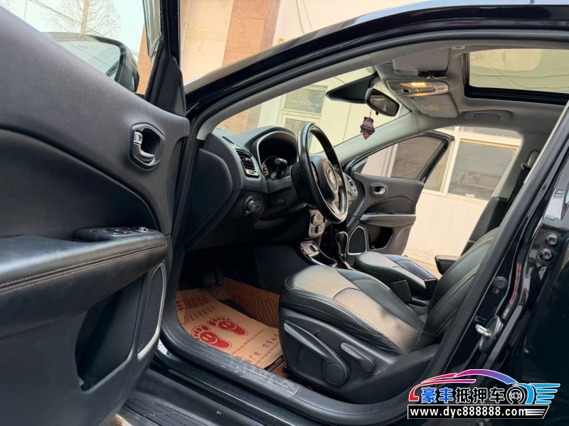 19年Jeep指南者轿车抵押车出售