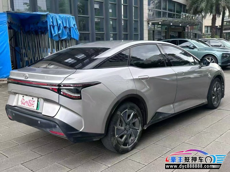 23年丰田BZ3轿车抵押车出售